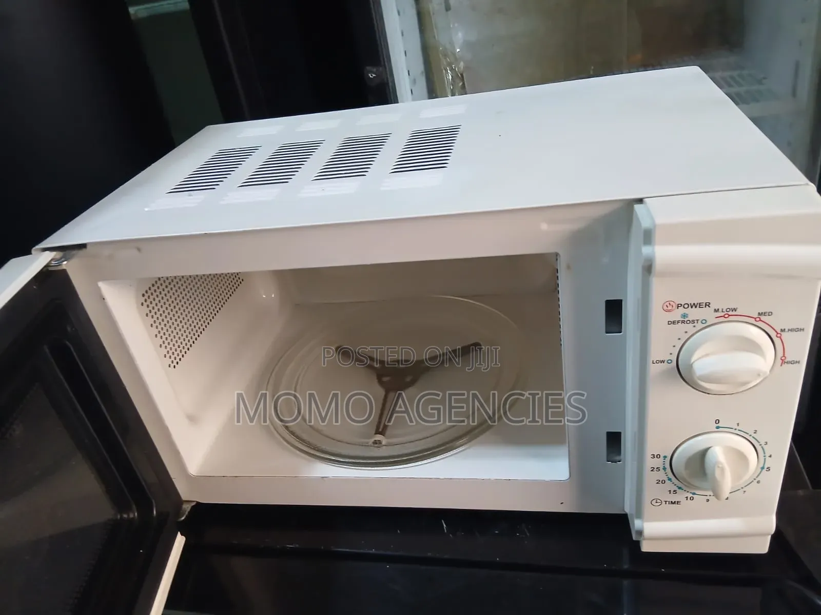 20l Ramtons Microwave