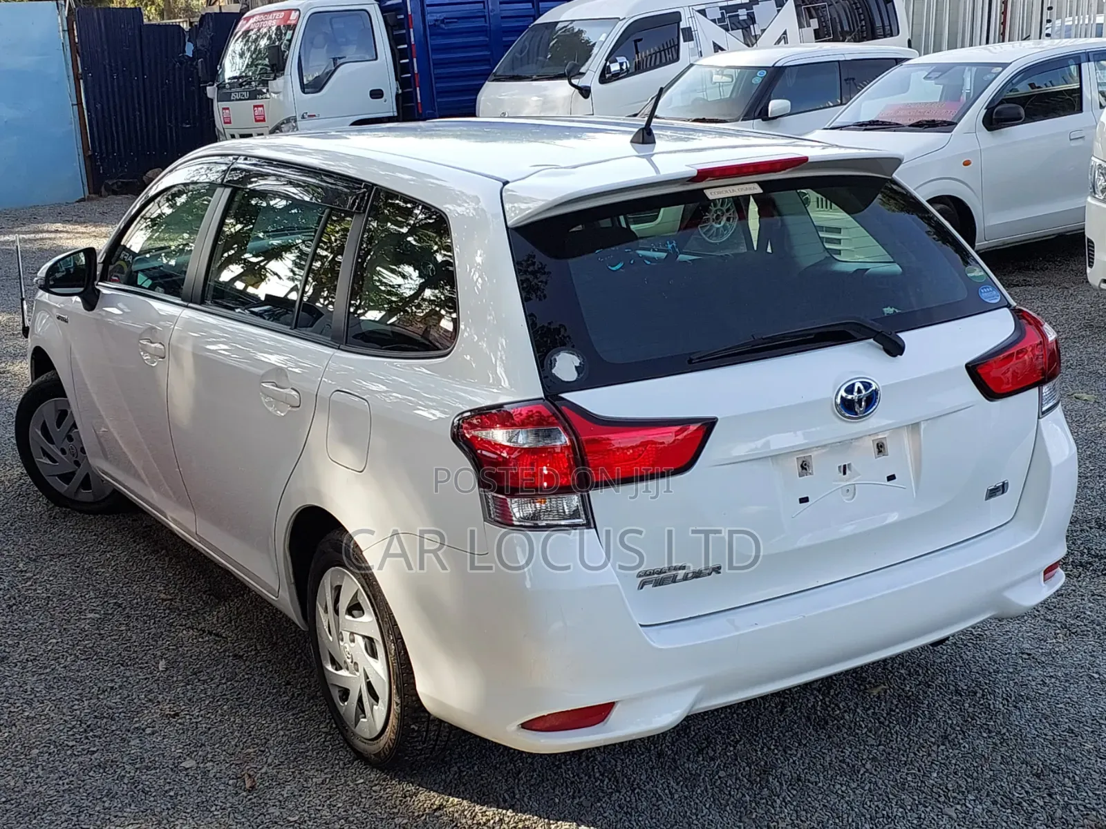 Toyota Corolla Fielder 2018 White