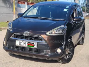 Toyota Sienta 2016 Brown