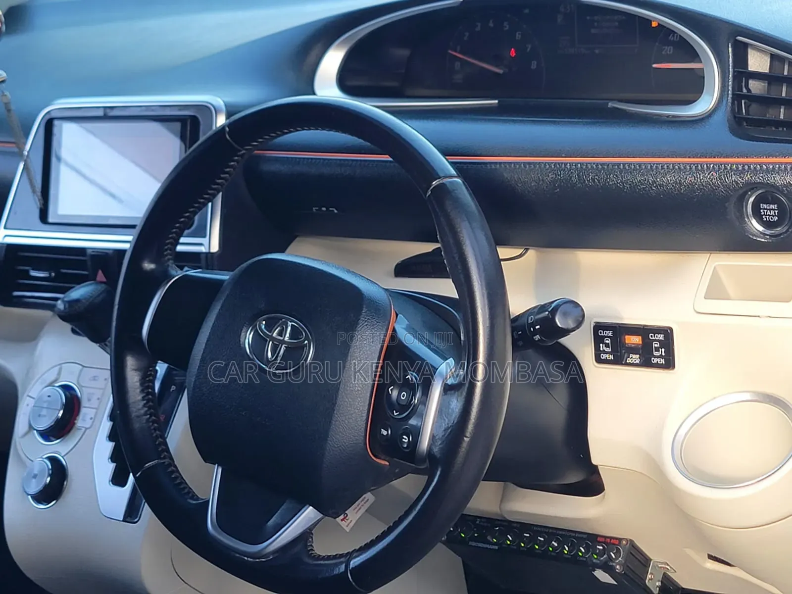 Toyota Sienta 2016 Brown