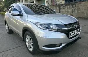 Honda Vezel 2015 Silver