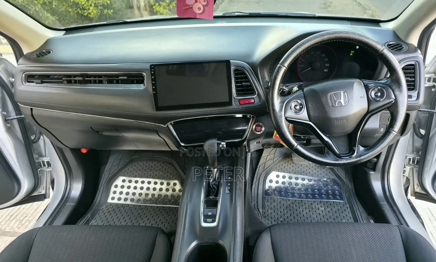 Honda Vezel 2015 Silver