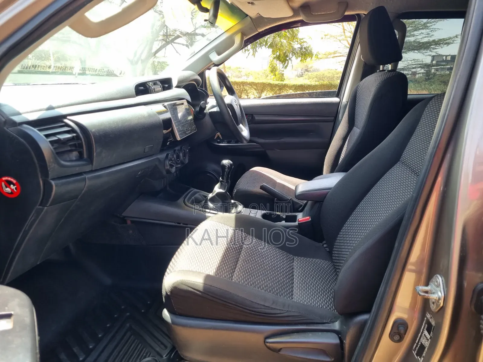 Toyota Hilux 2017 Gold