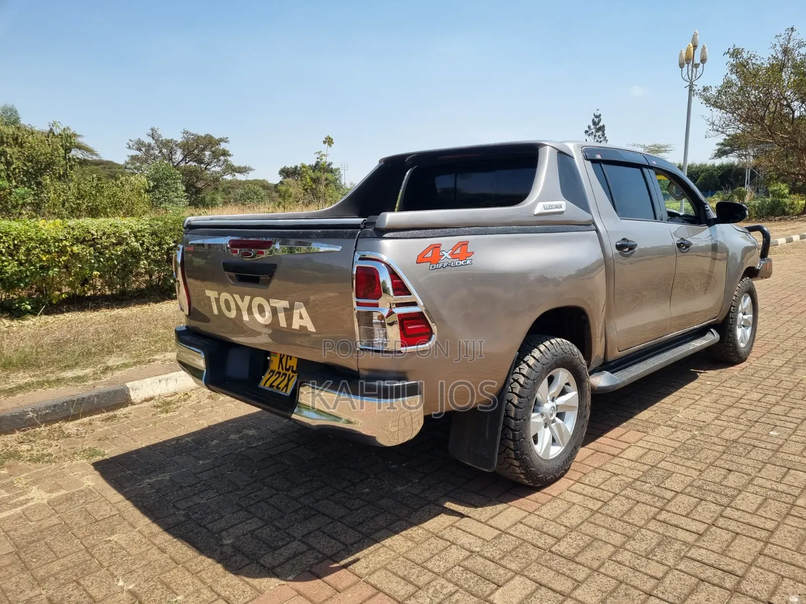 Toyota Hilux 2017 Gold