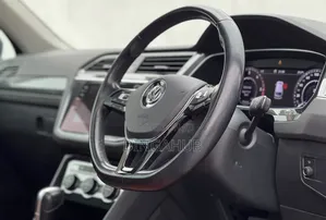 Volkswagen Tiguan 2019 Black