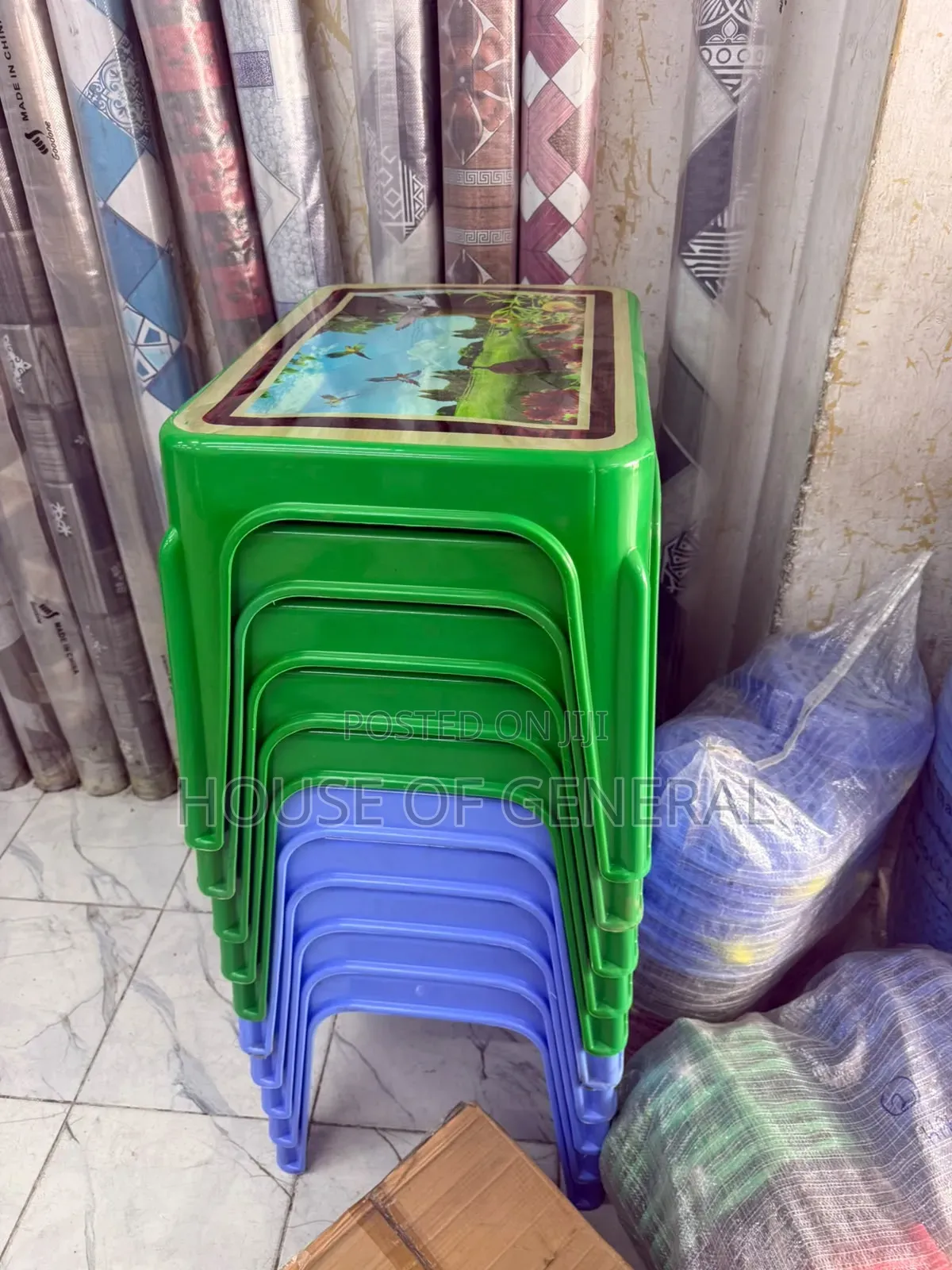 Good Quality Kids Themed Plastic table.strong and Durable Tables