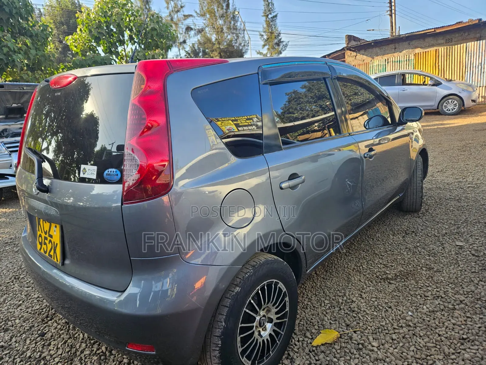 Nissan Note 2012 Gray