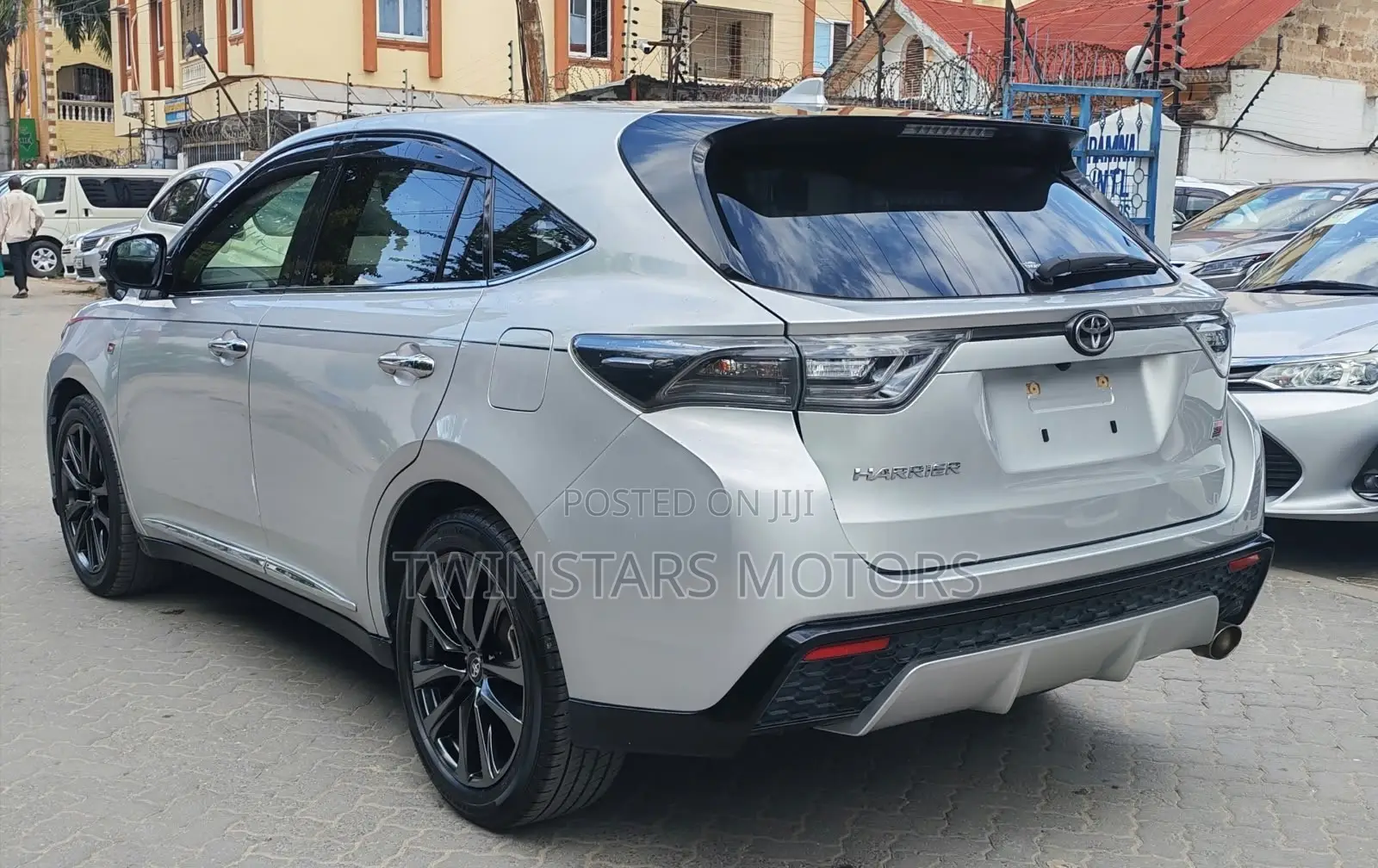 Toyota Harrier 2.0 Turbo GR Sport 2019 Silver