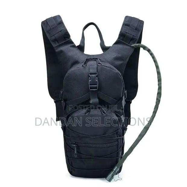 Tactical Hydration Camel Backpack With 3l Water Bladder - thumbnail 3