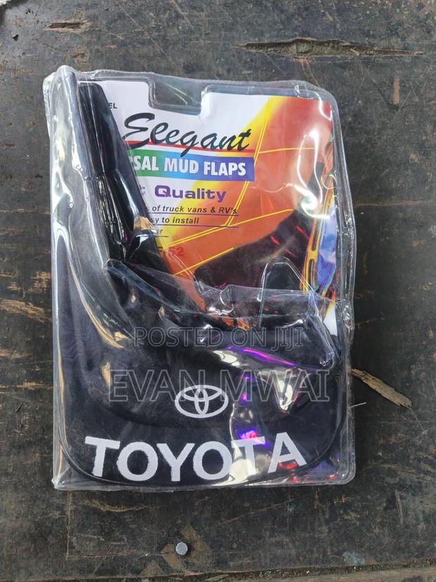 Toyota Fielder Mudflap Universal - main view