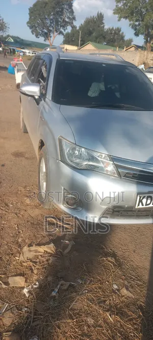 Toyota Corolla Fielder 2012 Silver