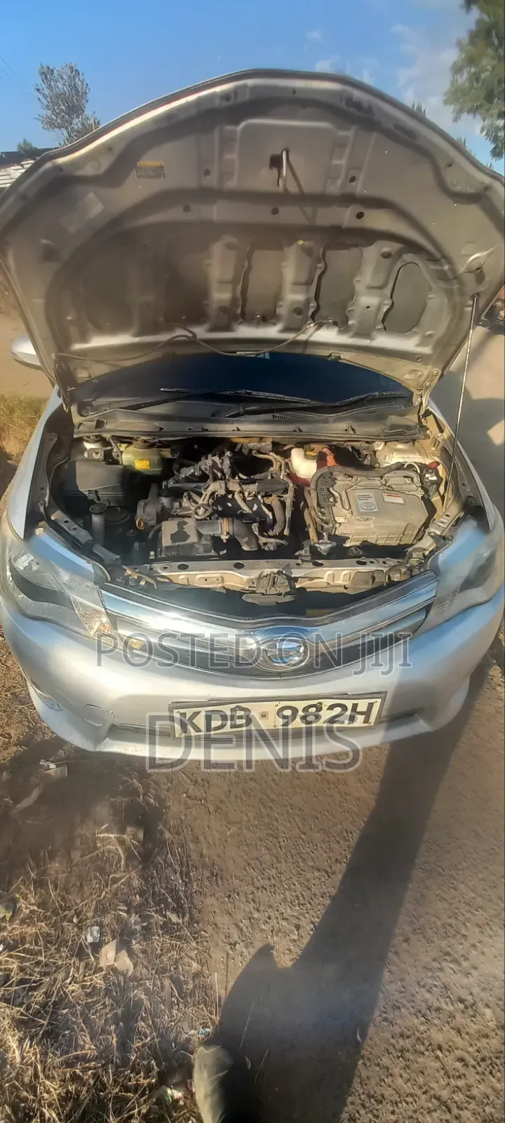Toyota Corolla Fielder 2012 Silver