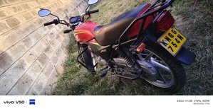 Honda CB 2024 Red