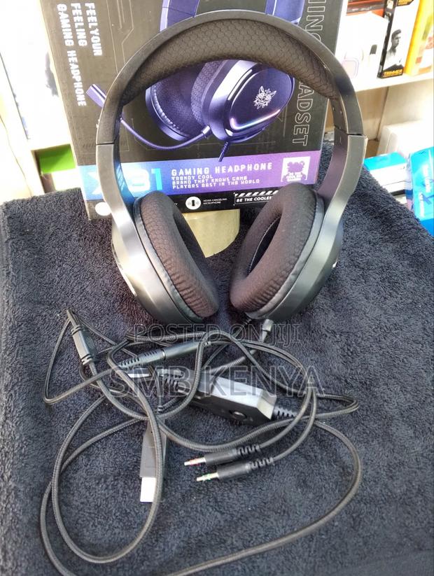Onikuma X31 Wired Headphones With RGB Lights