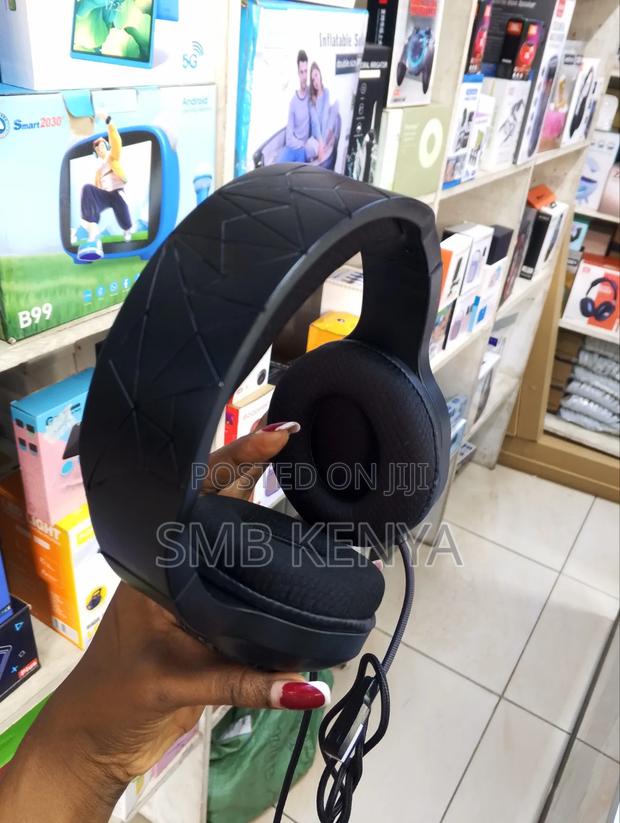Professional Wired Gaming Headset With Microphone - thumbnail 2