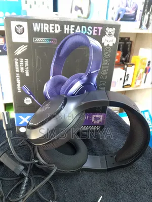Gaming Wired Headphones With Microphone and RGB Lights