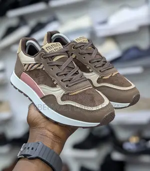 Turkey Ladies Casual Sneakers