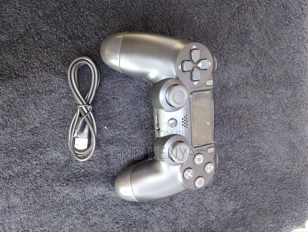 Ps4 Wireless Controller - thumbnail 2