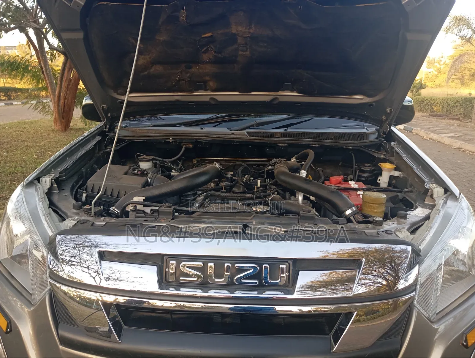 Isuzu D-MAX 2022 Gray