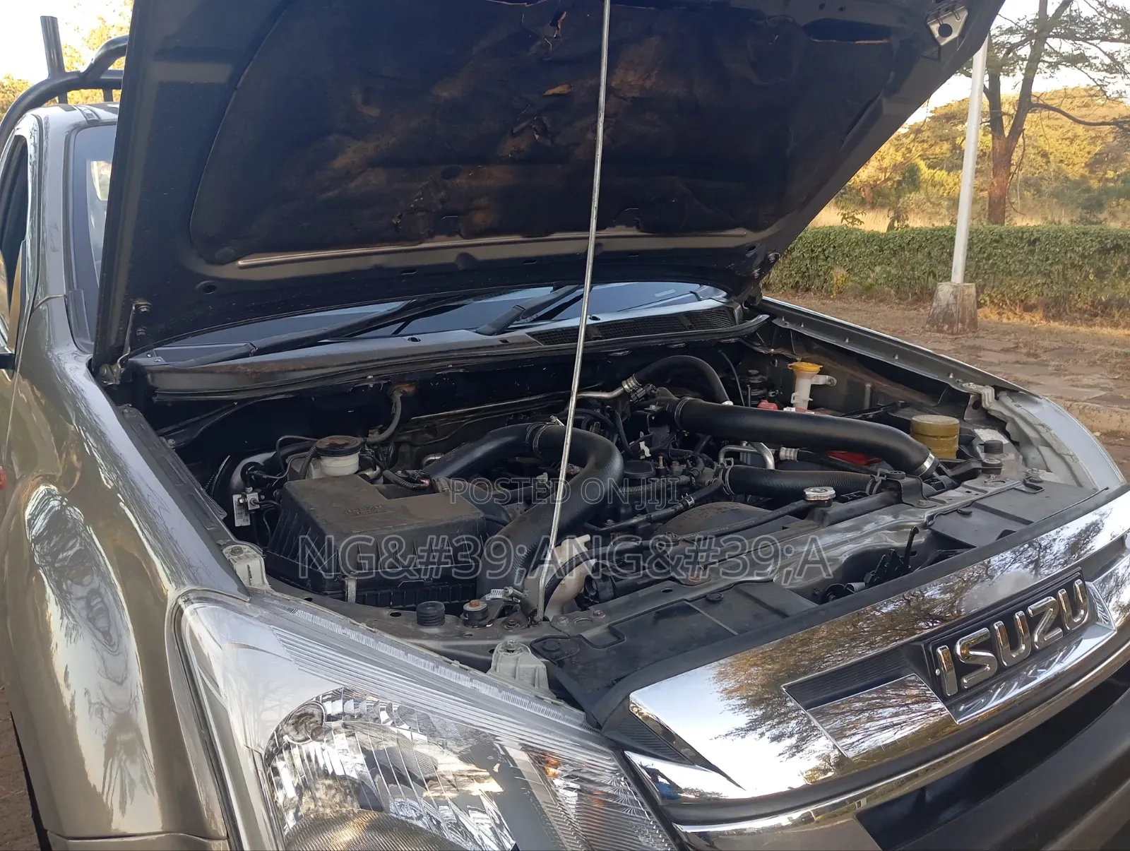 Isuzu D-MAX 2022 Gray