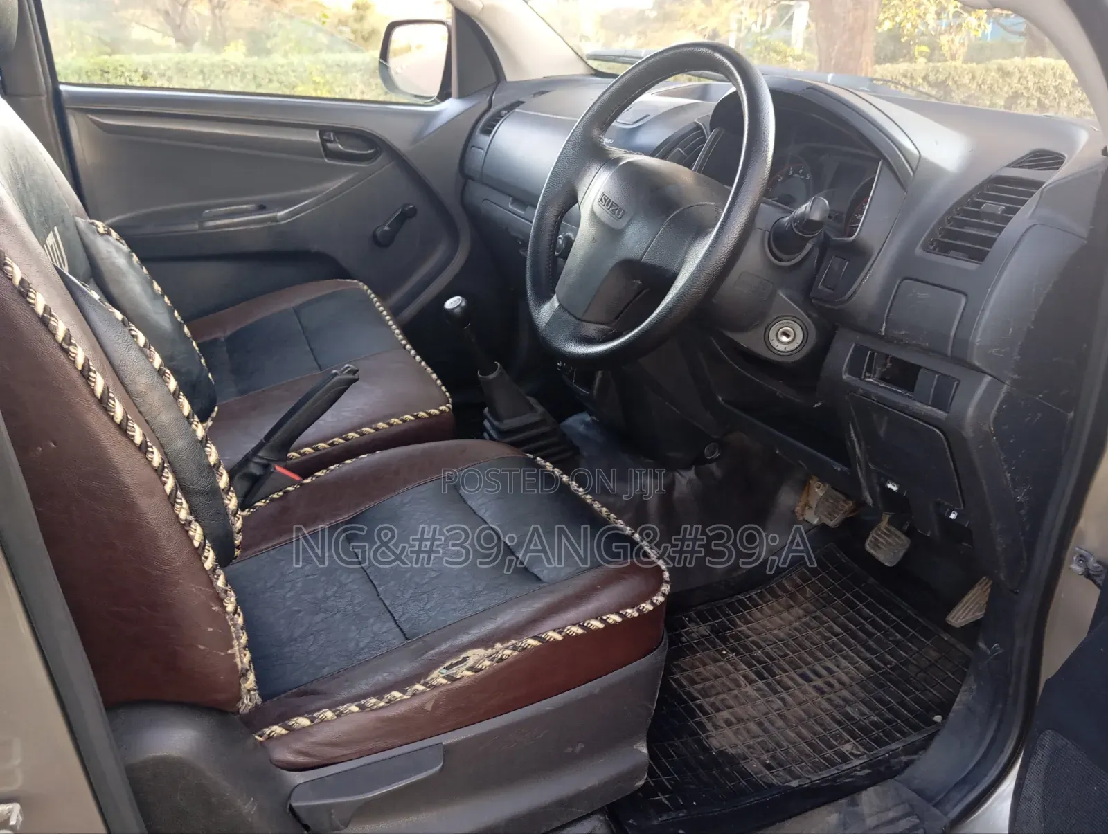 Isuzu D-MAX 2022 Gray