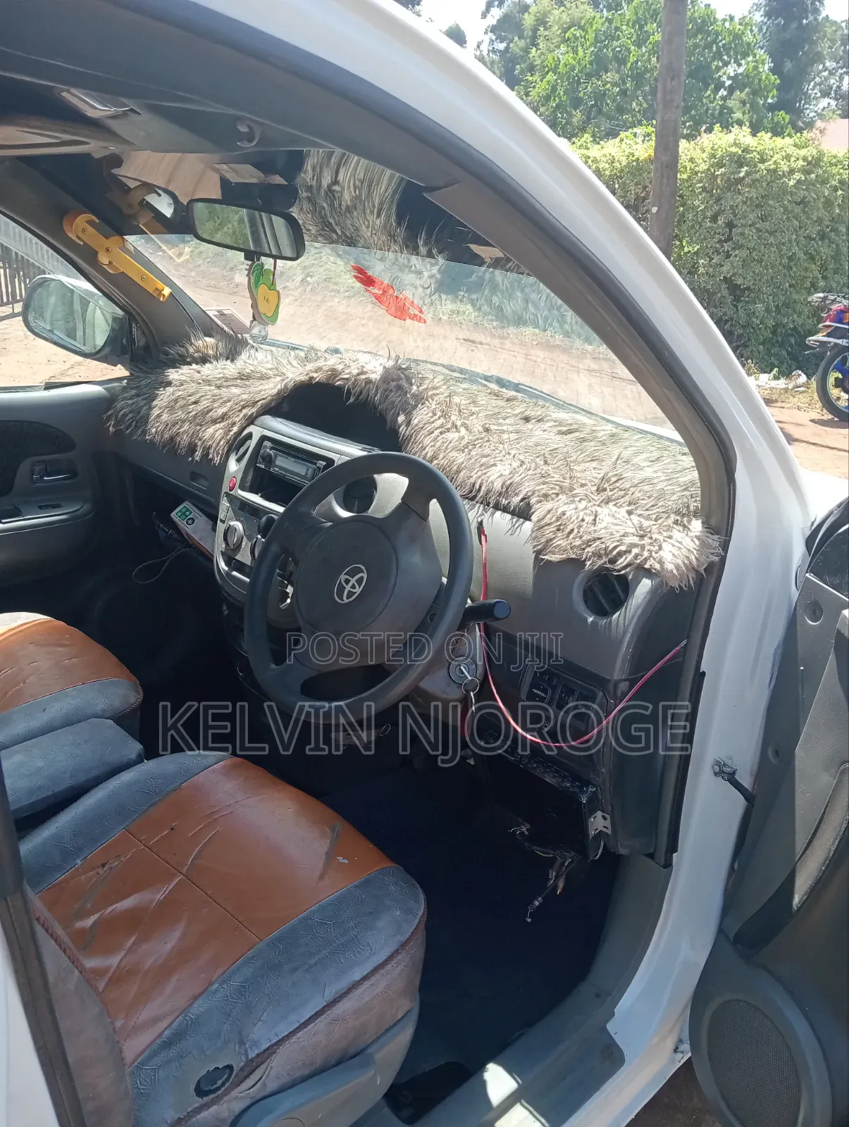 Toyota Sienta 2009 Pearl