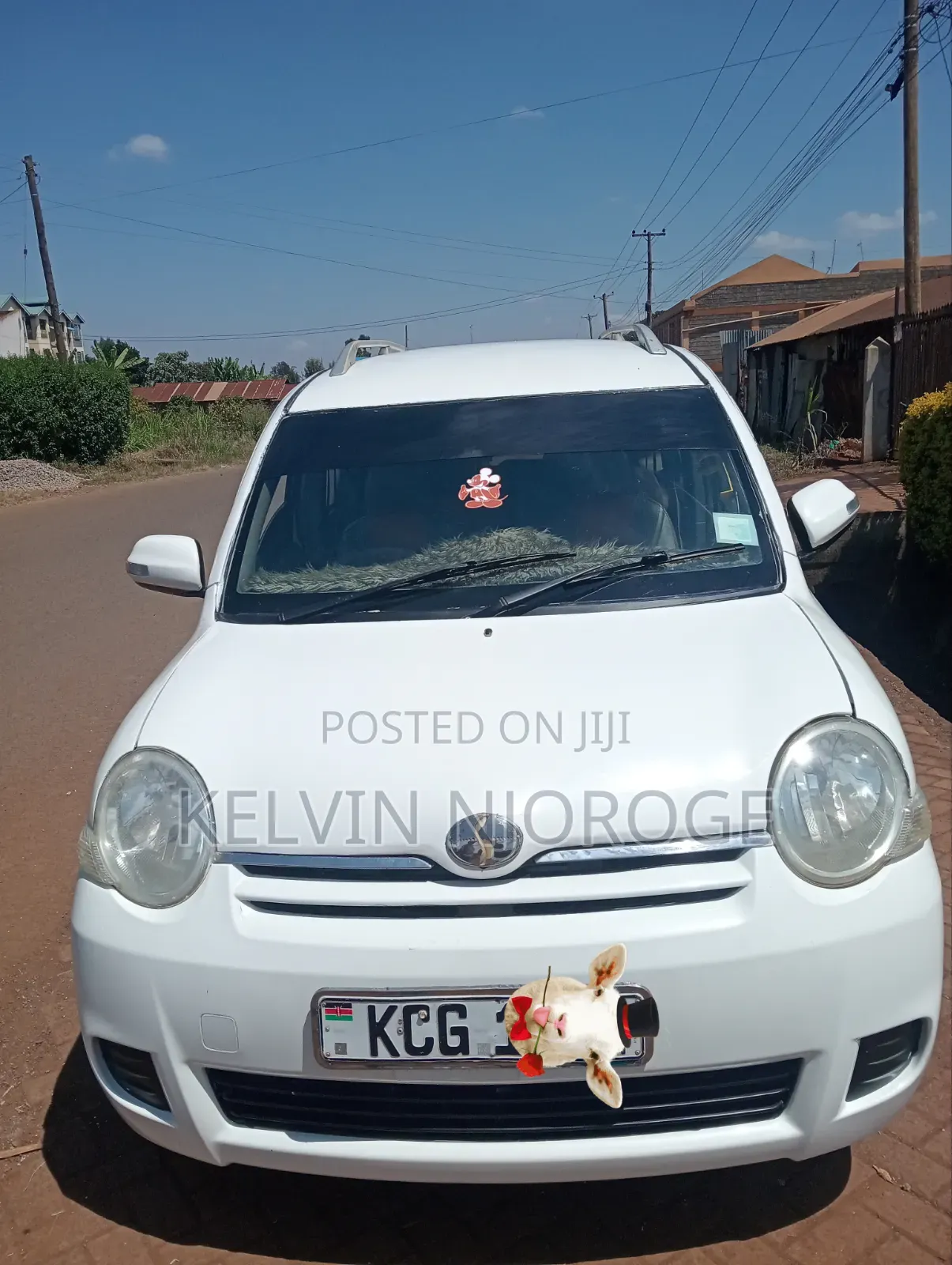 Toyota Sienta 2009 Pearl