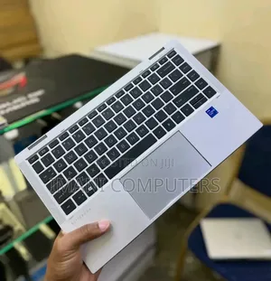 Laptop HP EliteBook 1040 G8 16GB Intel Core i7 SSD 512GB