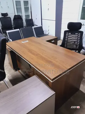 Computer Table/Executive Office Desk