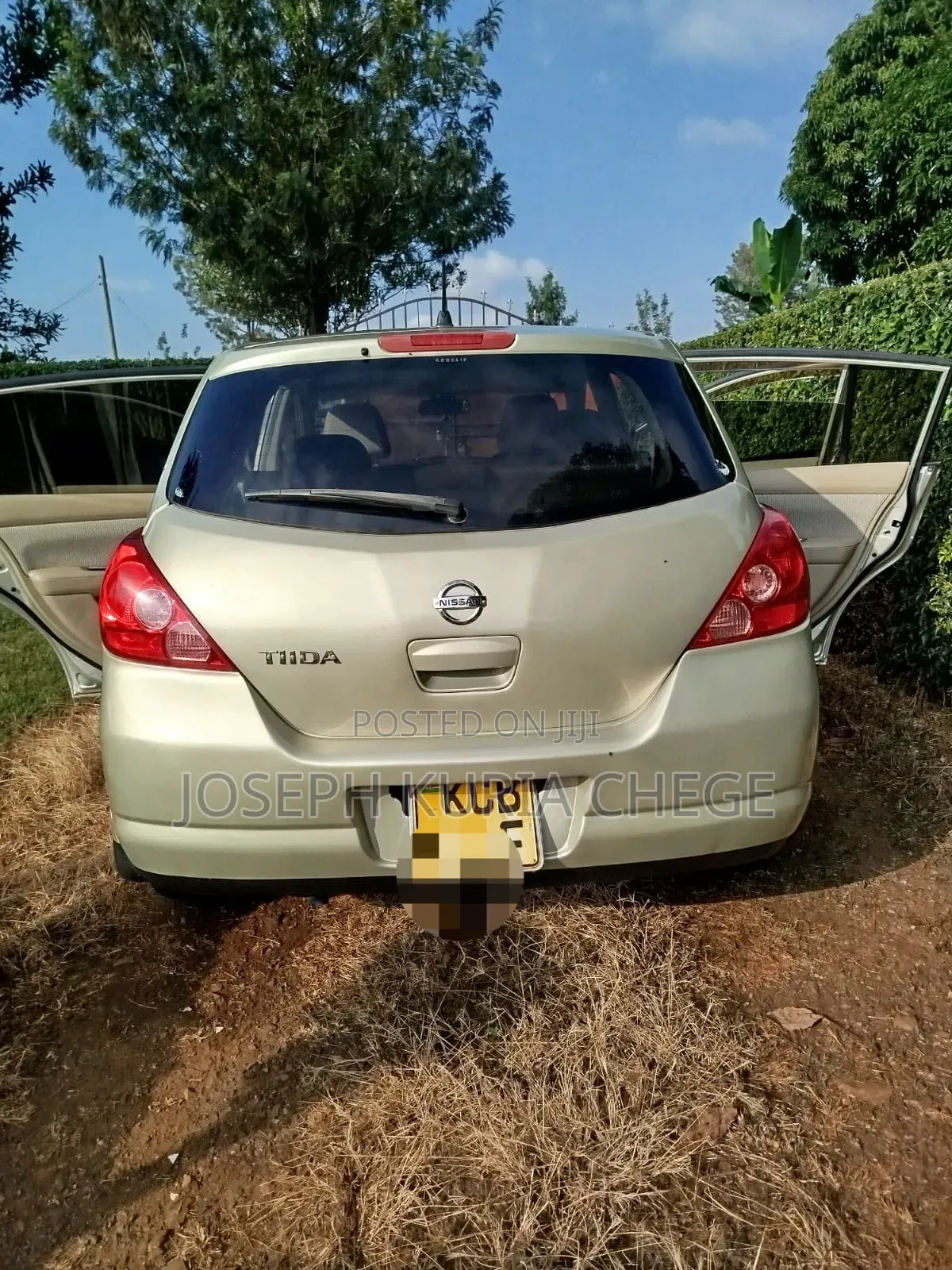 Nissan Tiida 2008 Gold