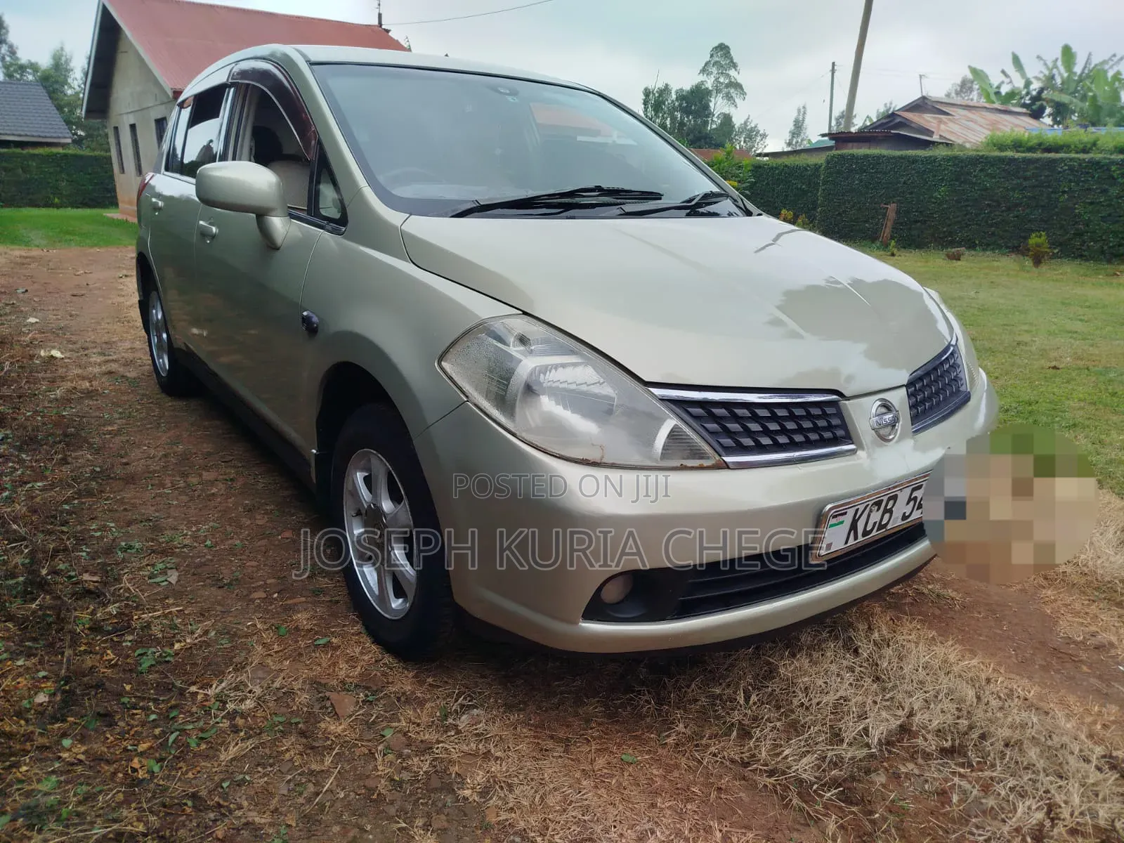 Nissan Tiida 2008 Gold