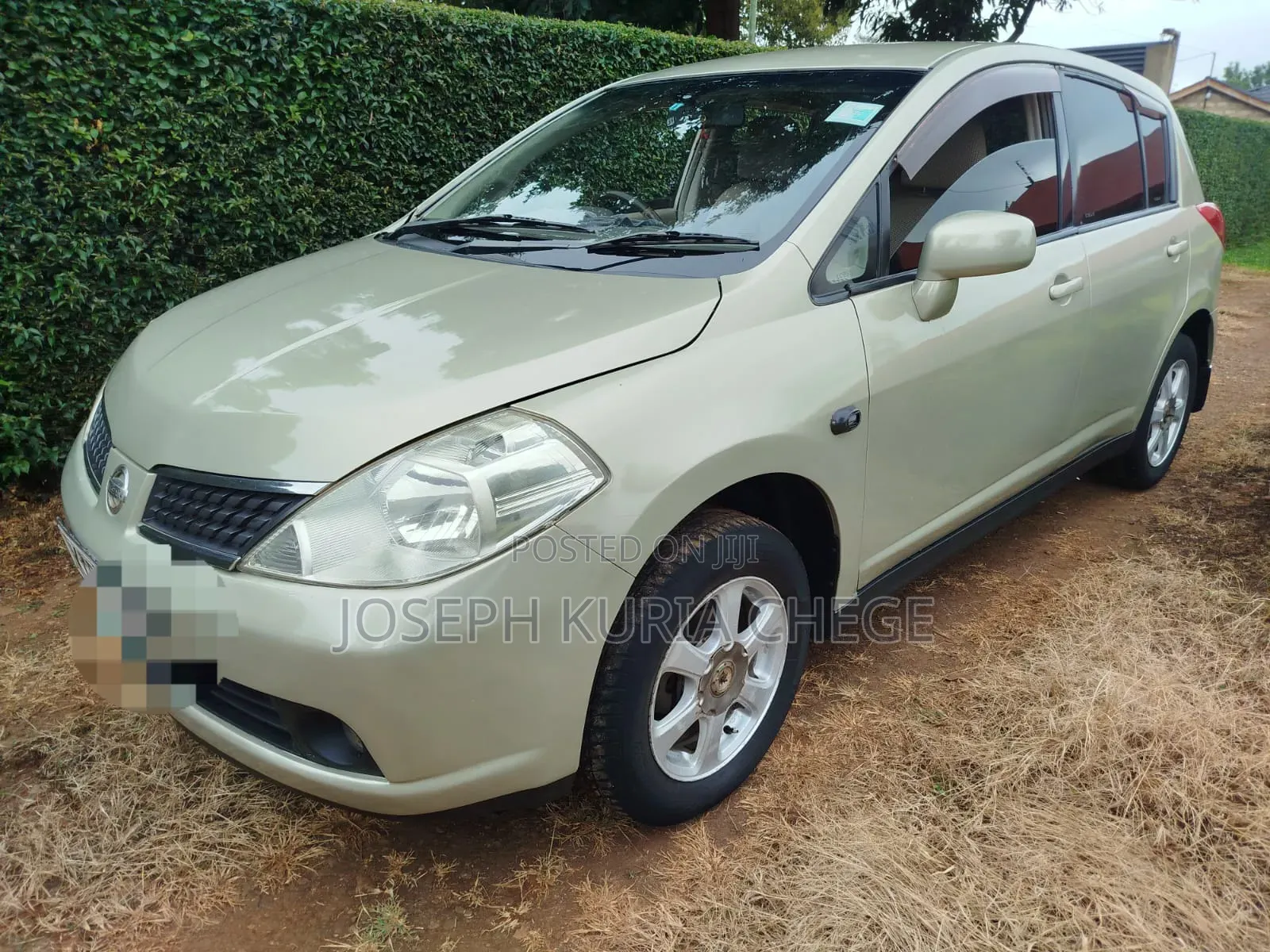 Nissan Tiida 2008 Gold