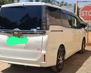 Toyota Voxy 2016 White