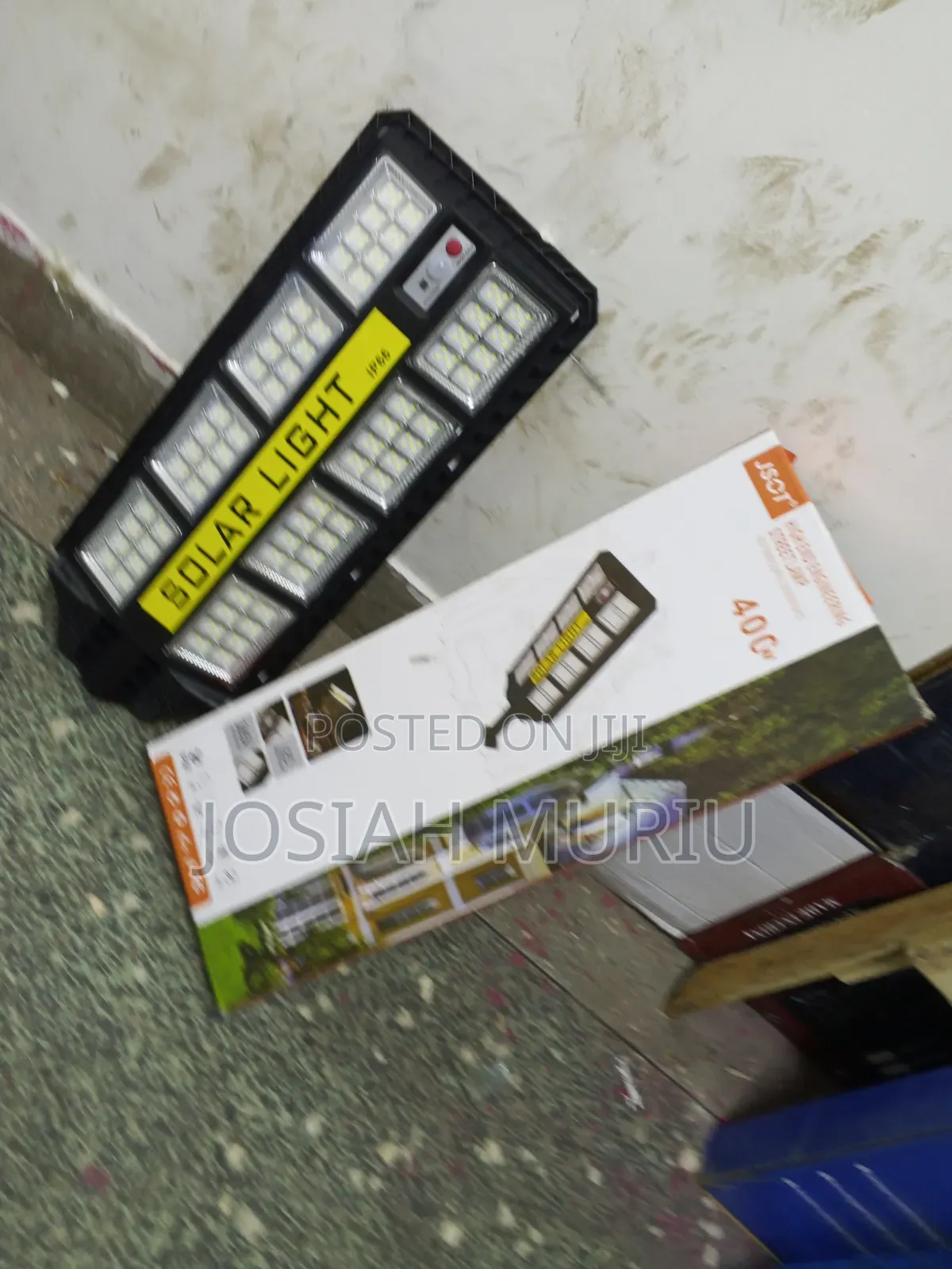 400W Solar Flood Light – Bright & Energy Efficient