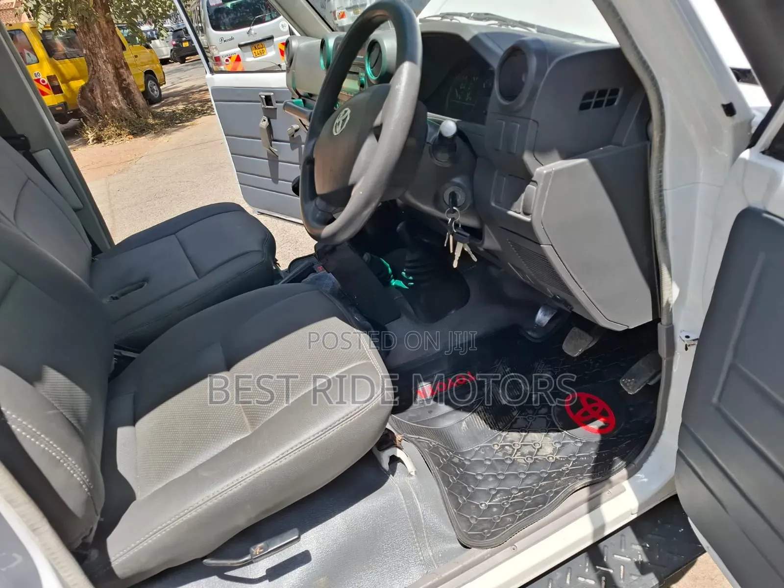 Toyota Land Cruiser 79 Series 2013 White