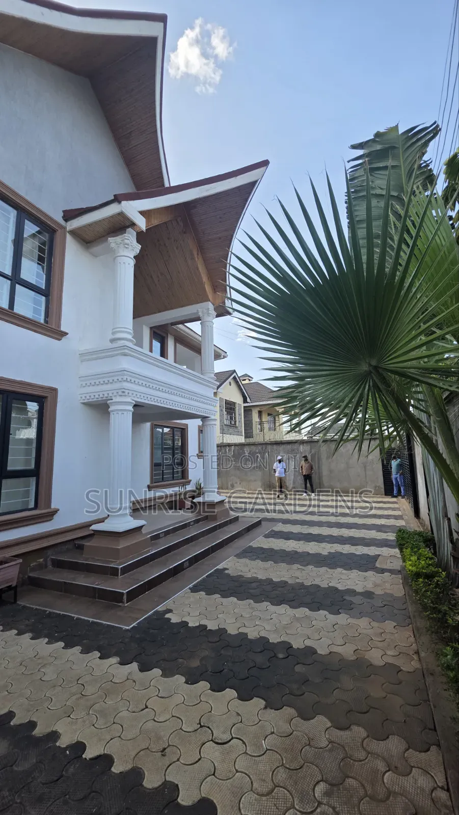 5bdrm Mansion in Kamakis for sale