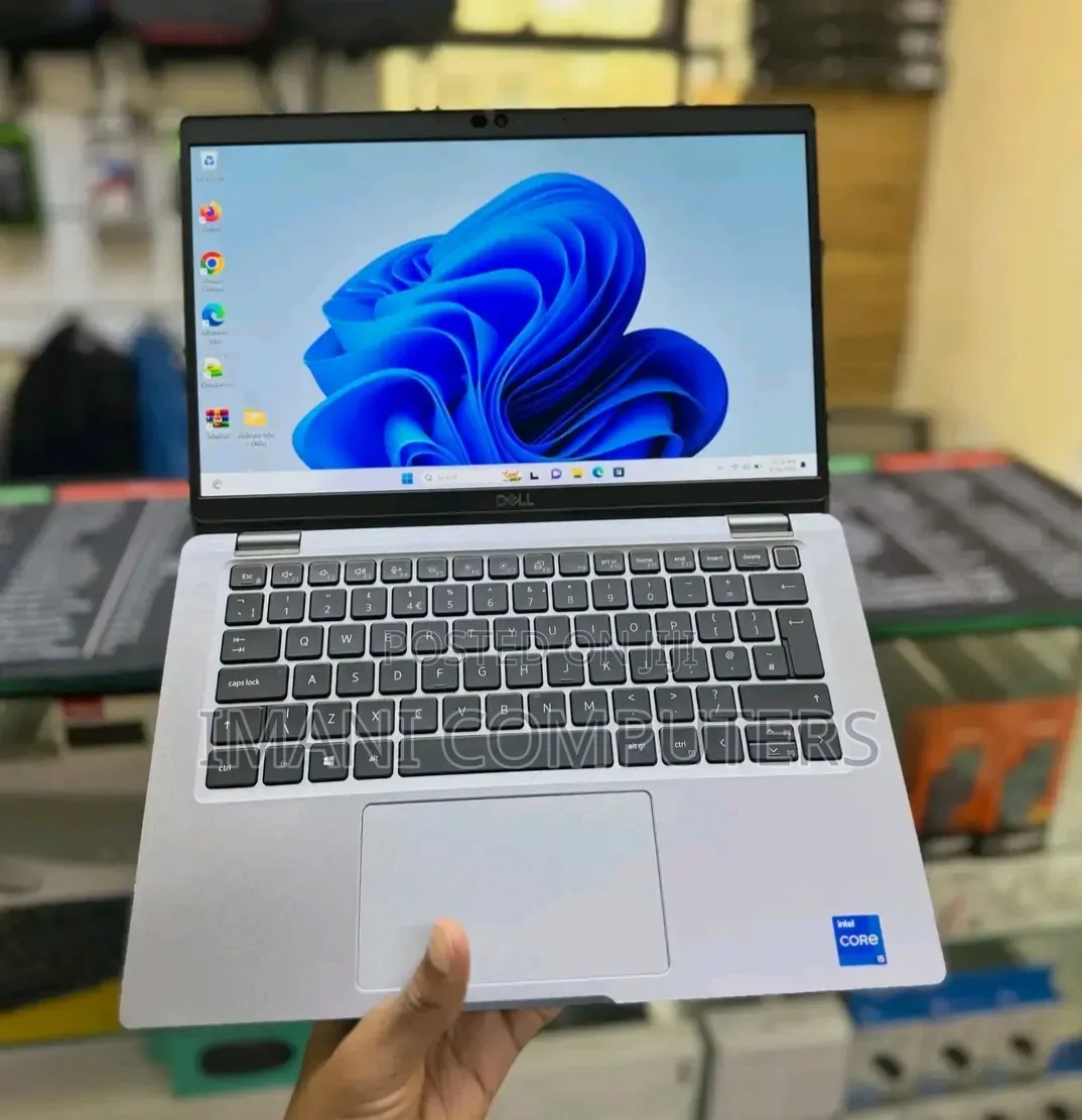 New Laptop Dell Latitude 5320 8GB Intel Core i5 SSD 256GB