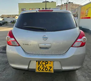 Nissan Tiida 2011 Silver