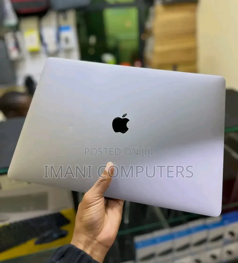 Laptop Apple MacBook Pro 2019 16GB Intel Core i7 SSD 256GB