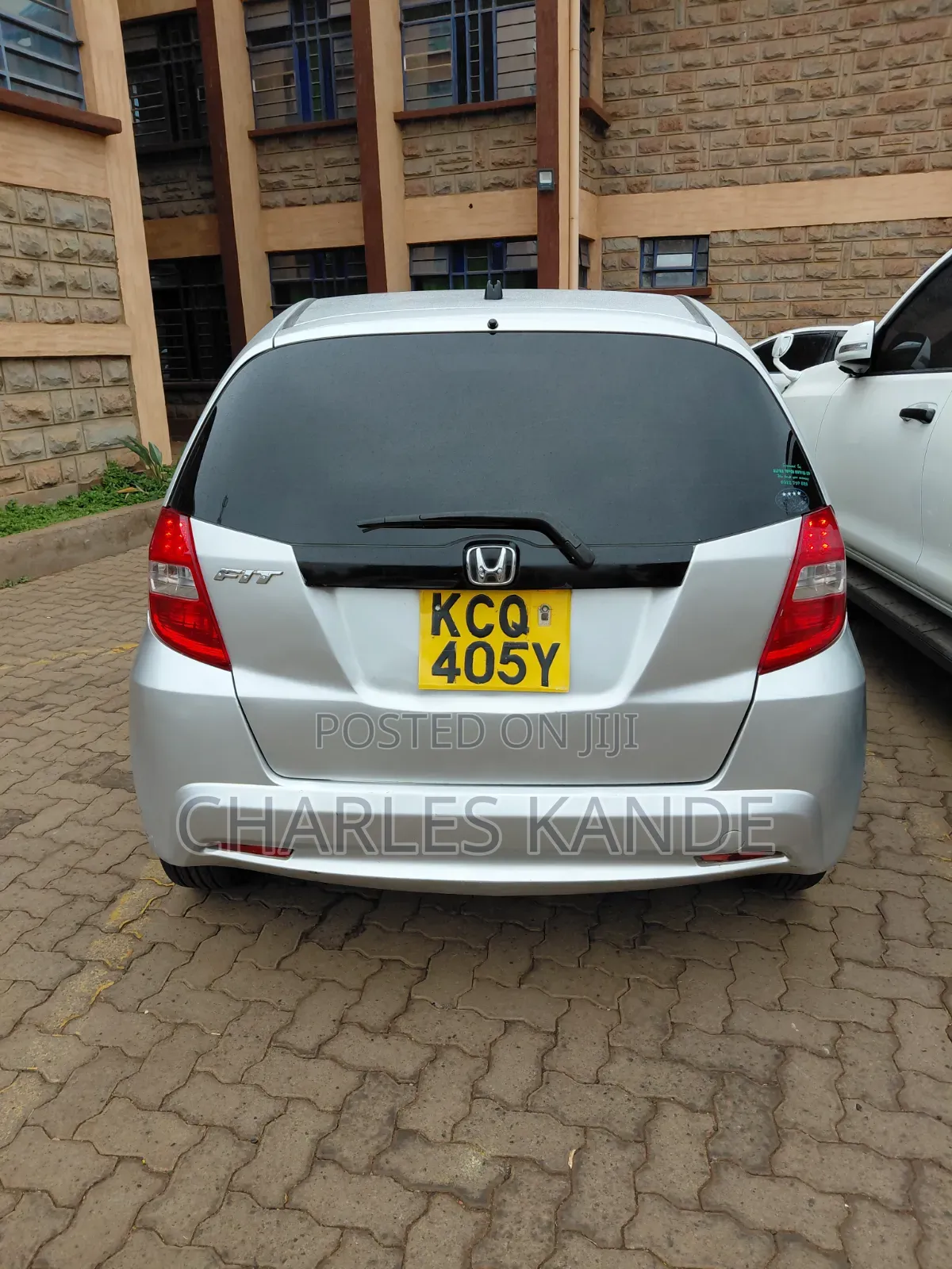 Honda Fit Automatic 2011 Silver