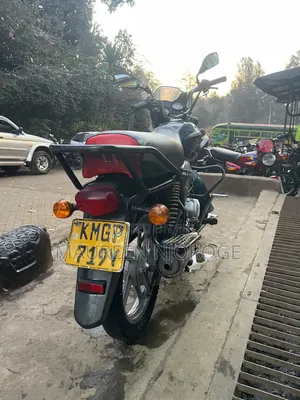 TVS HLX Plus ES 2025 Red