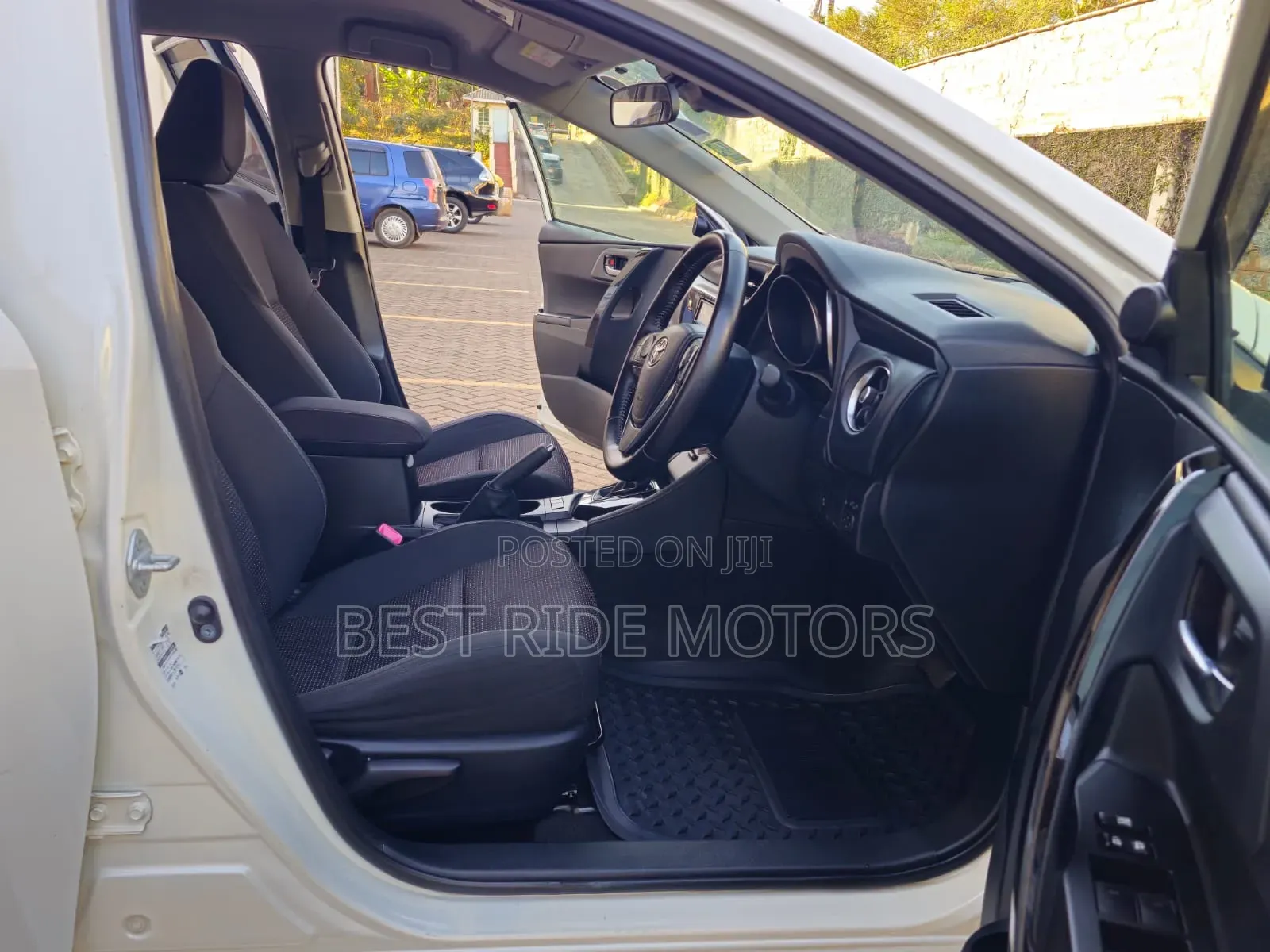 Toyota Auris 2015 White
