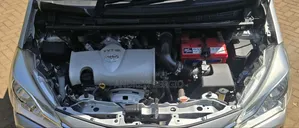 Toyota Vitz 2017 Silver