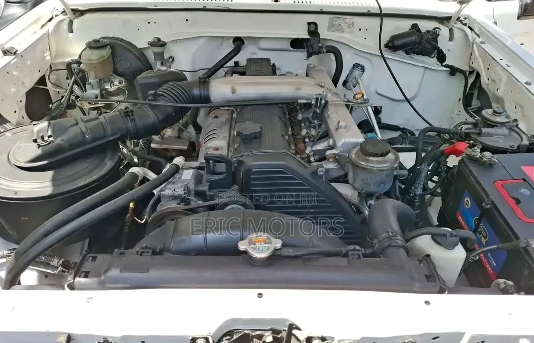 Toyota Land Cruiser 2013 White