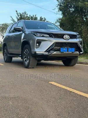 Toyota Fortuner 2023 Gray