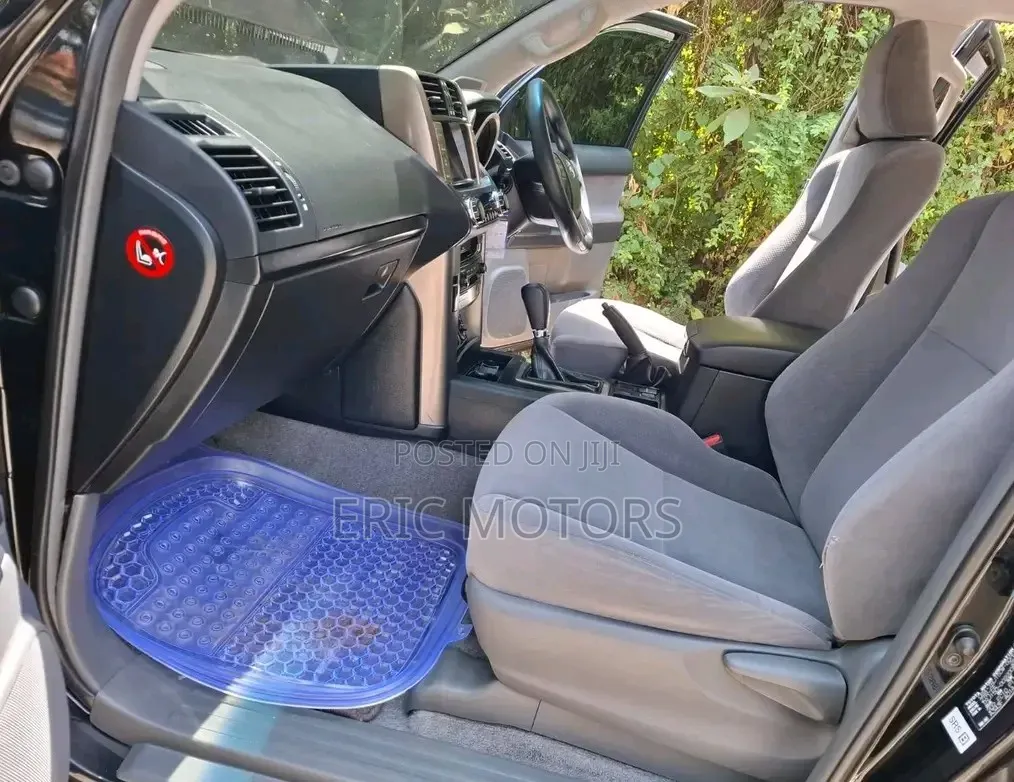 Toyota Land Cruiser Prado 2012 Black