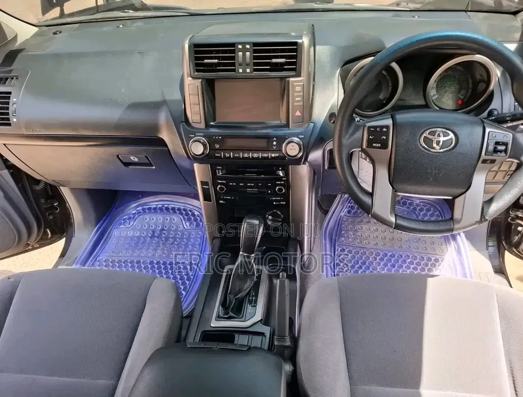 Toyota Land Cruiser Prado 2012 Black