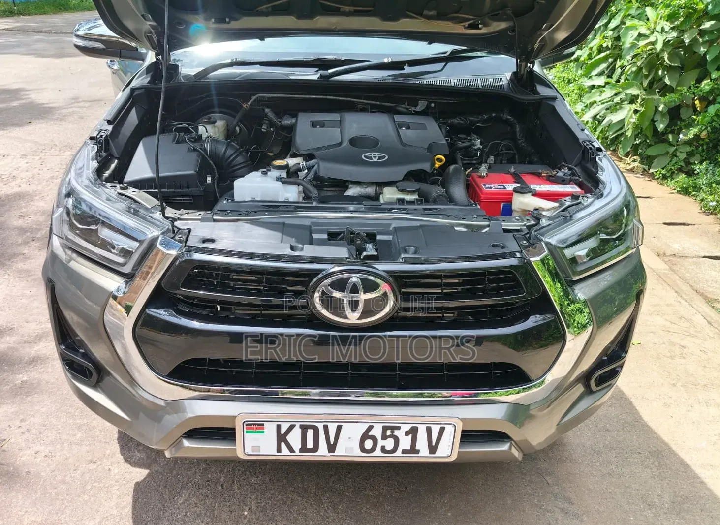 Toyota Hilux 2023 Green