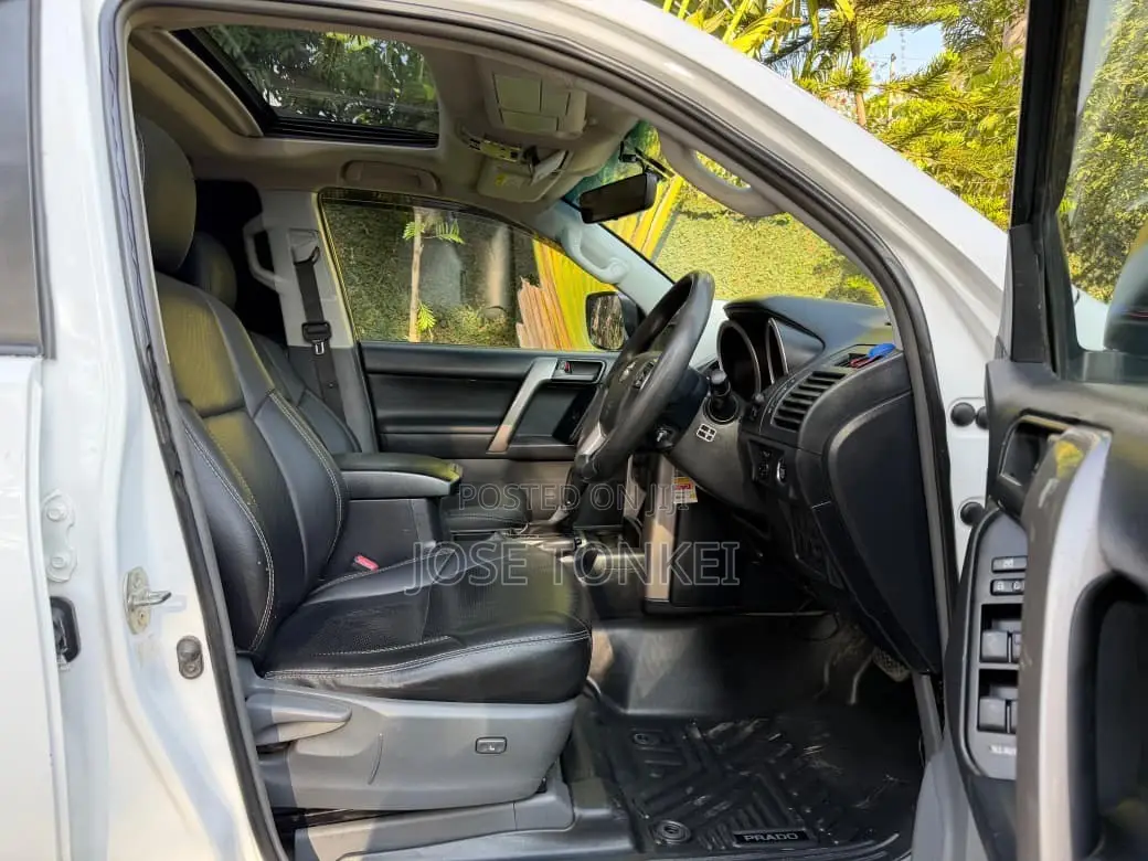 Toyota Land Cruiser Prado 2.7 i 2011 White