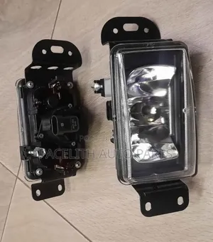 Fog Lamp/ Fog Light Runx 2001/2002/2003